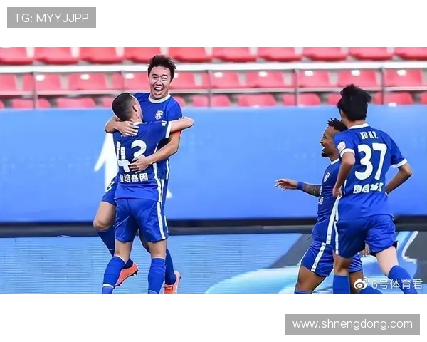 广州足球队强势领跑联赛积分榜85分稳居第一位置 广州足球队强势领跑联赛积分榜85分稳居第一位置